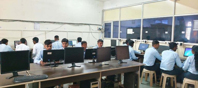 Infrastructure – Computer Labs – RMS Institutes
